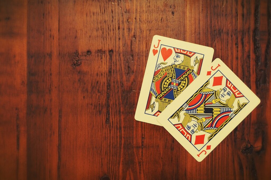 general poker tips visual showing aces and chips