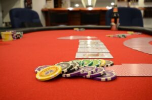 Mastering Omaha Poker strategy with four-card hand example